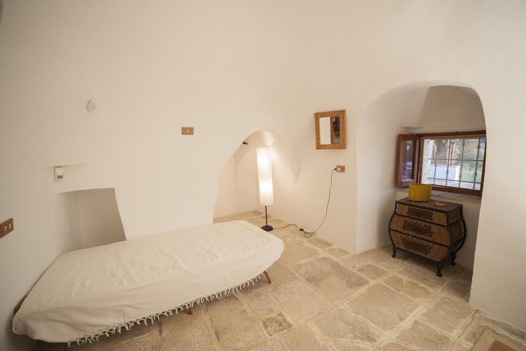הוילה אוסטוני Trullo Degli Ulivi מראה חיצוני תמונה