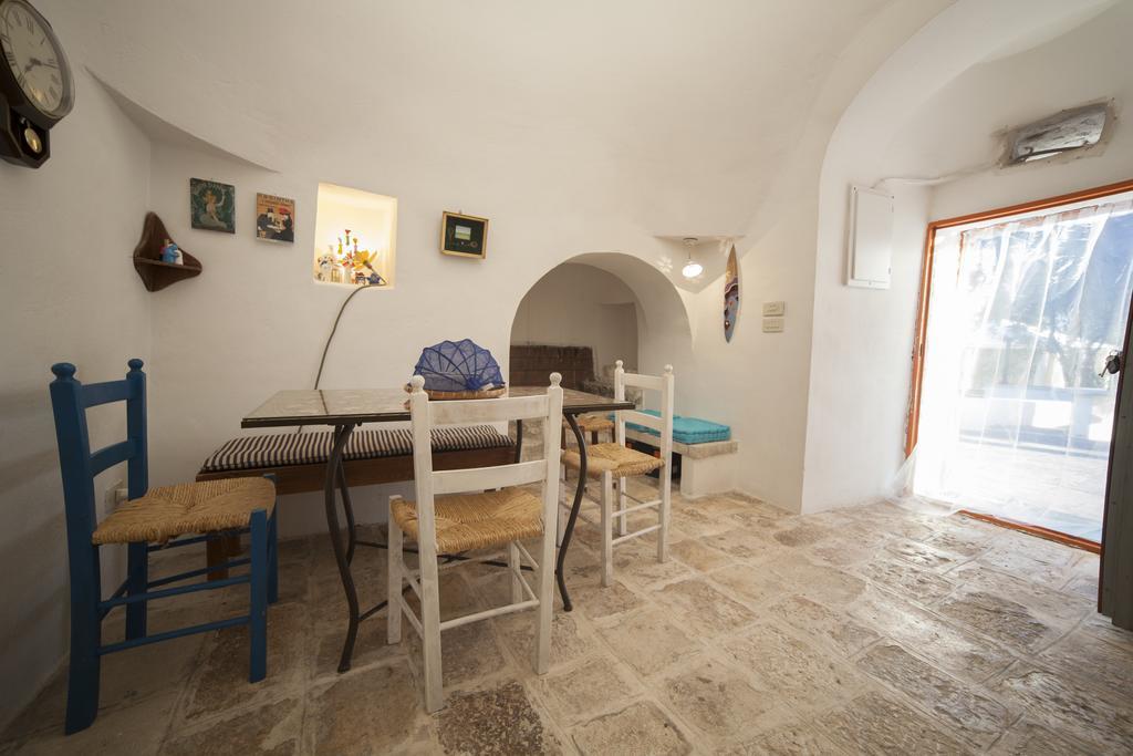 הוילה אוסטוני Trullo Degli Ulivi מראה חיצוני תמונה