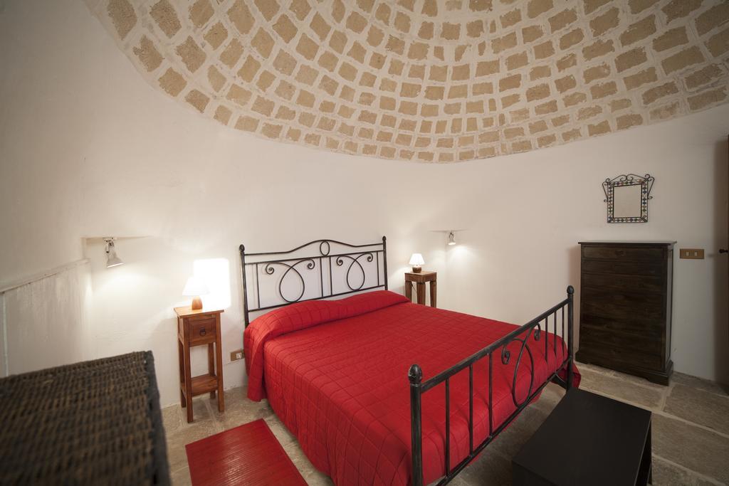 הוילה אוסטוני Trullo Degli Ulivi מראה חיצוני תמונה