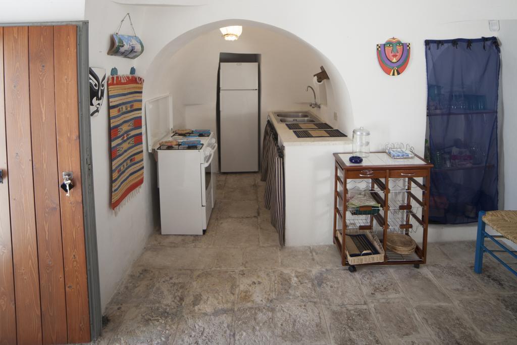 הוילה אוסטוני Trullo Degli Ulivi מראה חיצוני תמונה