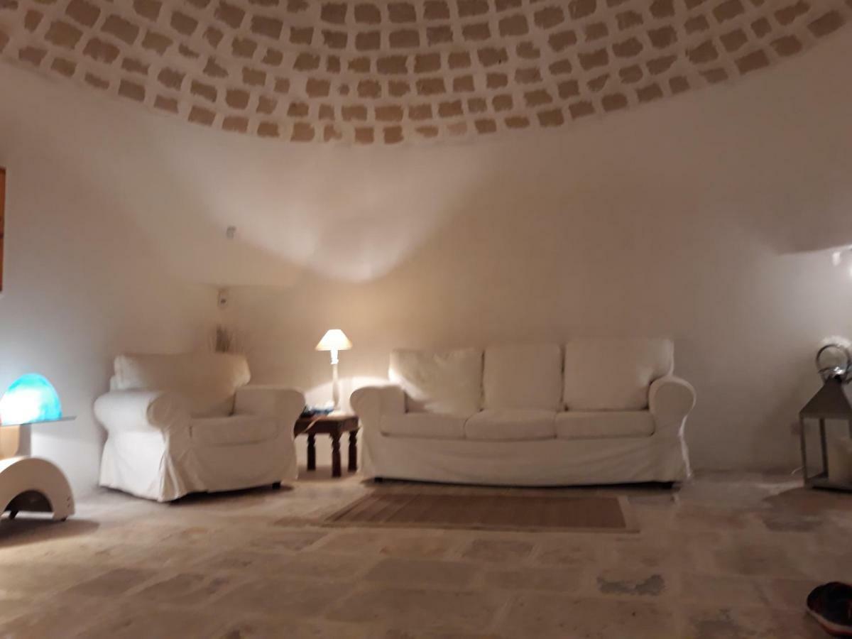 הוילה אוסטוני Trullo Degli Ulivi מראה חיצוני תמונה